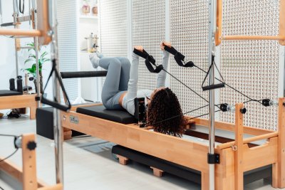 Na reformer pilates doet nu iedereen aan Lagree